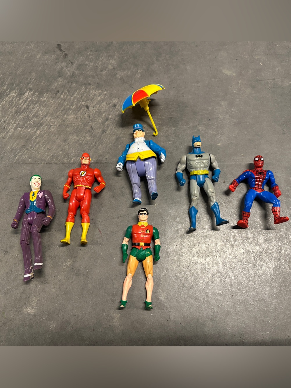 Lot of 6 Vintage 1980s DC Superhero Action Figures Batman Robin Joker Penguin